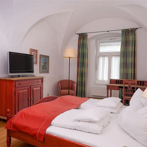 Zimmer - GASTHOF & PENSION "ZUM GREIF"